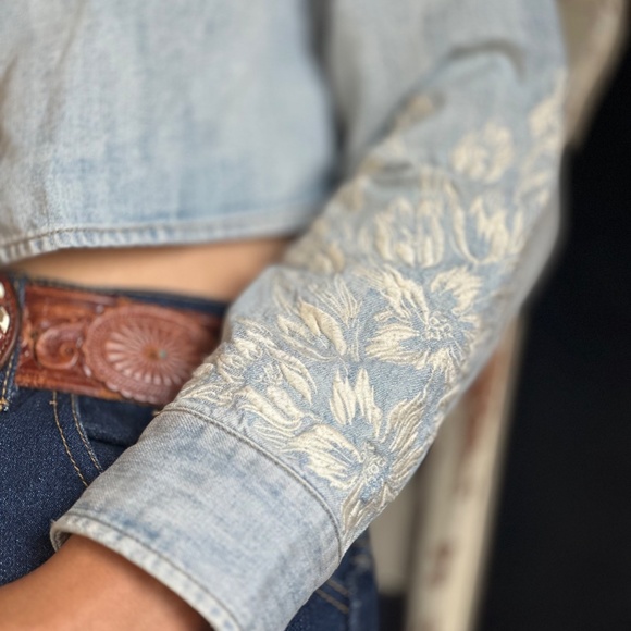 ALL SAINTS Flora Cropped Western Embroidered Snap Shirt XS EUC - Picture 3 of 7